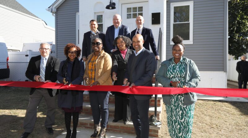 FHA Homes ribbon-cutting