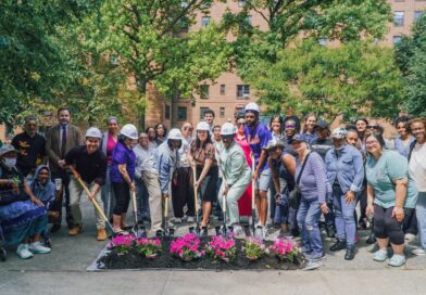 Pomonok playground ground-breaking
