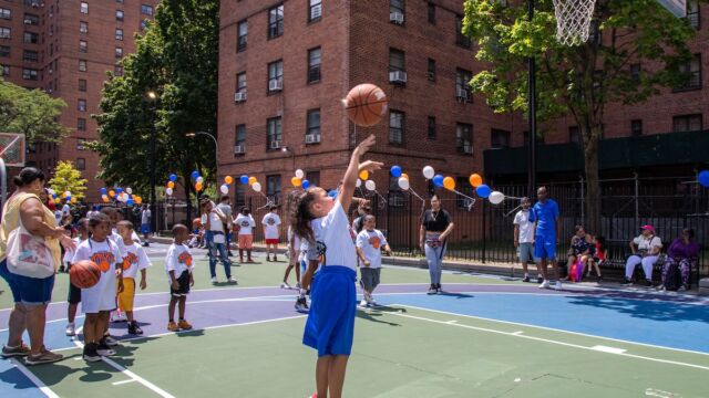 Junior Knicks players were eager to show off their talents in a variety of skills and drills sessions with league staff.